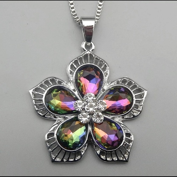 Betsey Johnson Jewelry - Stunning crystal flower pendant by Betsey Johnson necklace on long silver chain